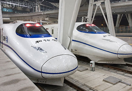 高鐵、動(dòng)車(chē)、機(jī)車(chē)